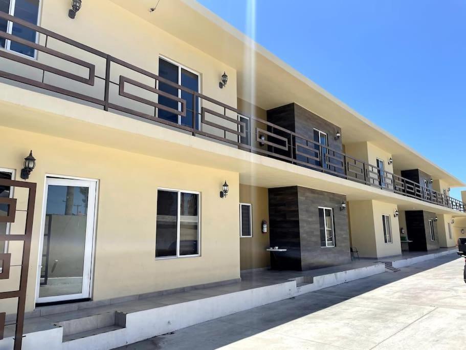Ancla Suites Urban Hotel - 6 Rocky Point Exterior photo